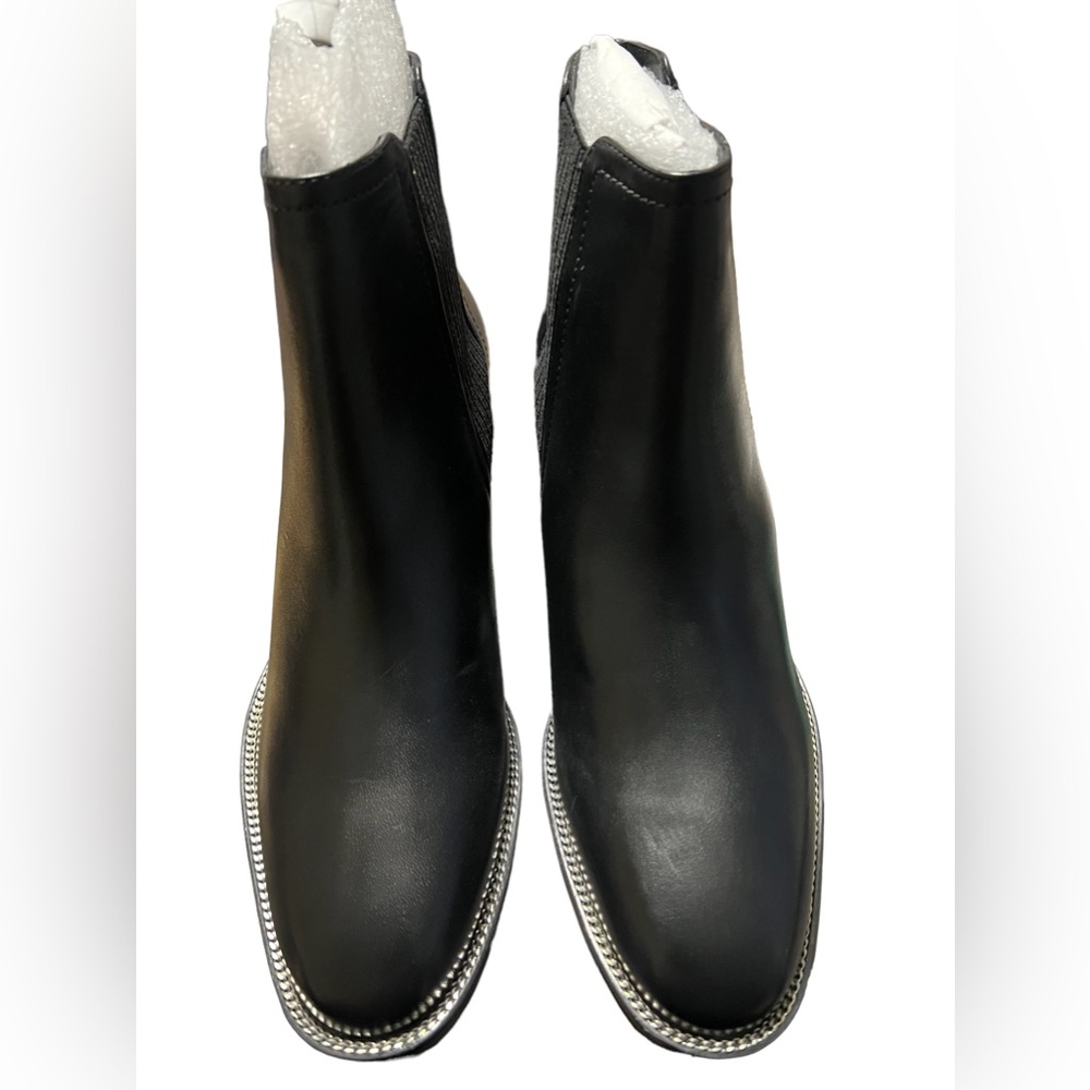 Vince Camuto black Leather round toe bootie with heel and stretch